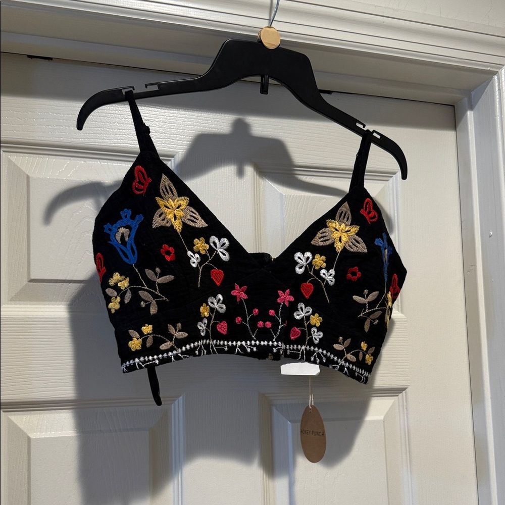 NWT Cami Bralette Embroidered Crochet Summer Floral Black VNeck Zippered Back L